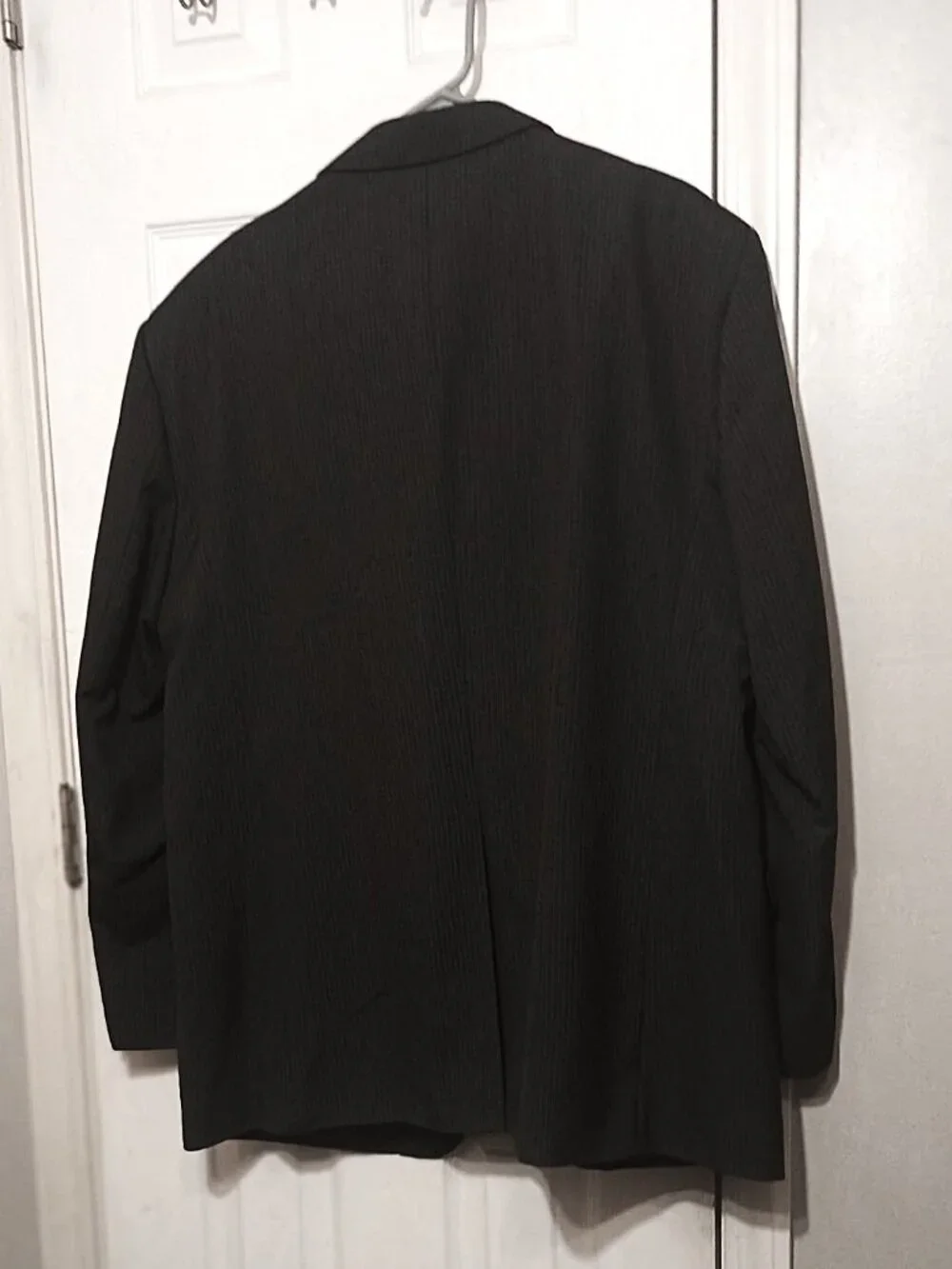 Stafford Men Dark Gray Pinstripe 2 Piece Suit  46R